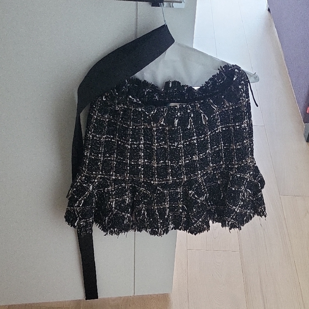 Chic Black and White Tweed Women's Skirt With Black Bow To Tie Around Waste